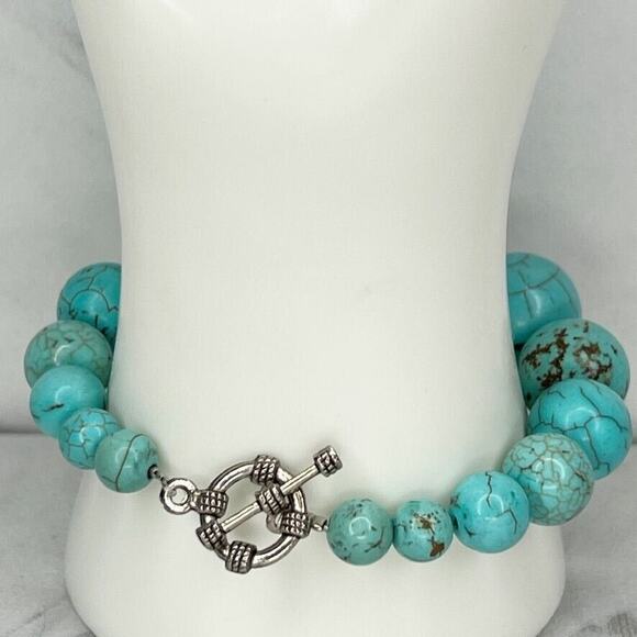 Faux Turquoise Chunky Beaded Silver Tone Toggle Bracelet - Picture 5 of 6